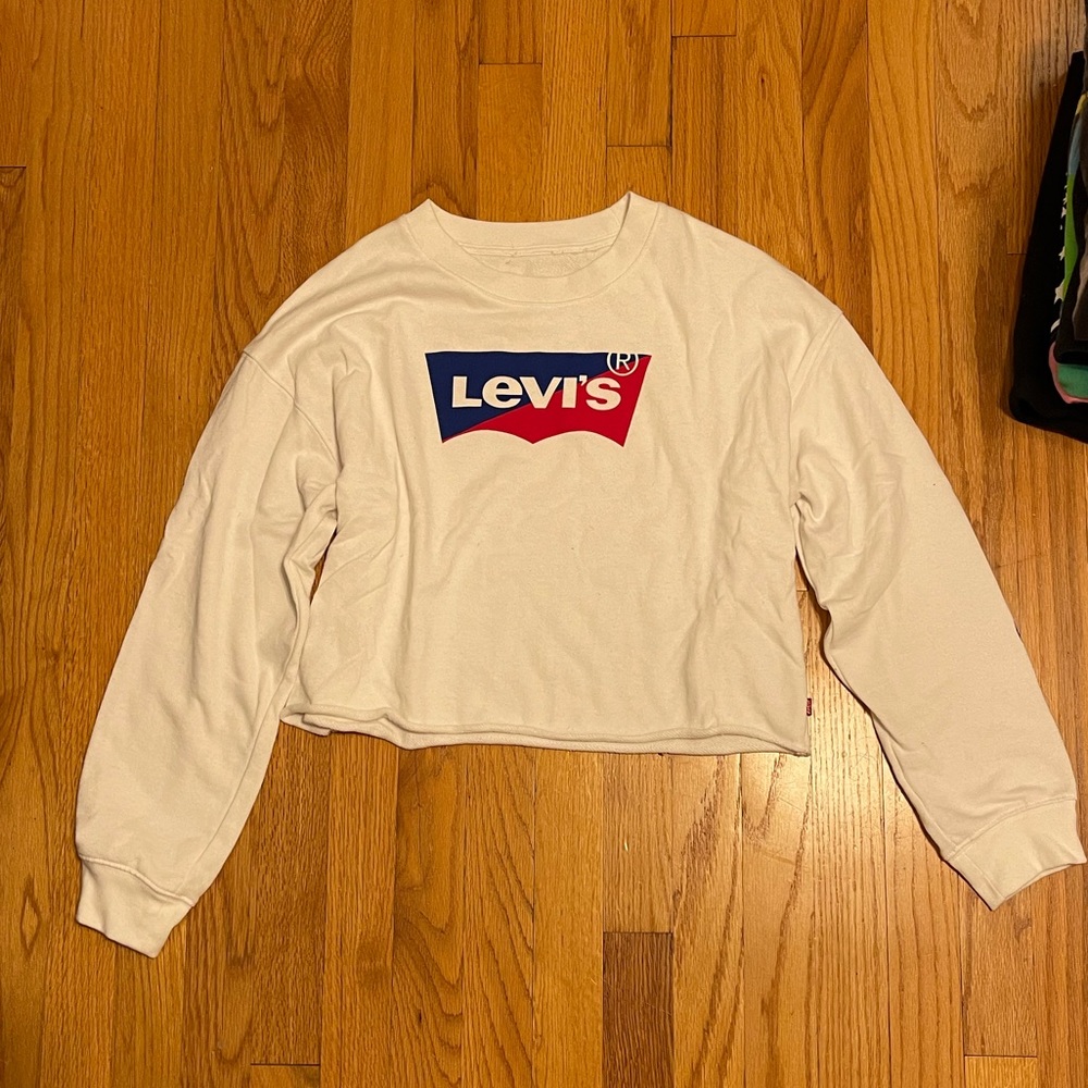 Levi’s cropped long sleeve